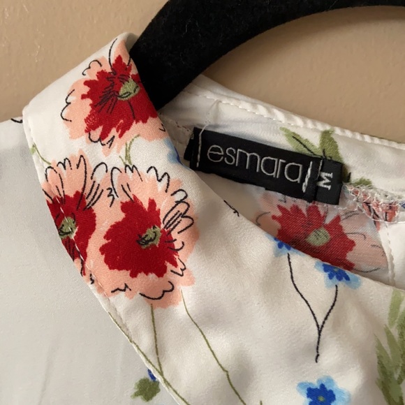 🔥4 for $20🔥 Esmara Floral Long Sleeve Blouse - Picture 3 of 6